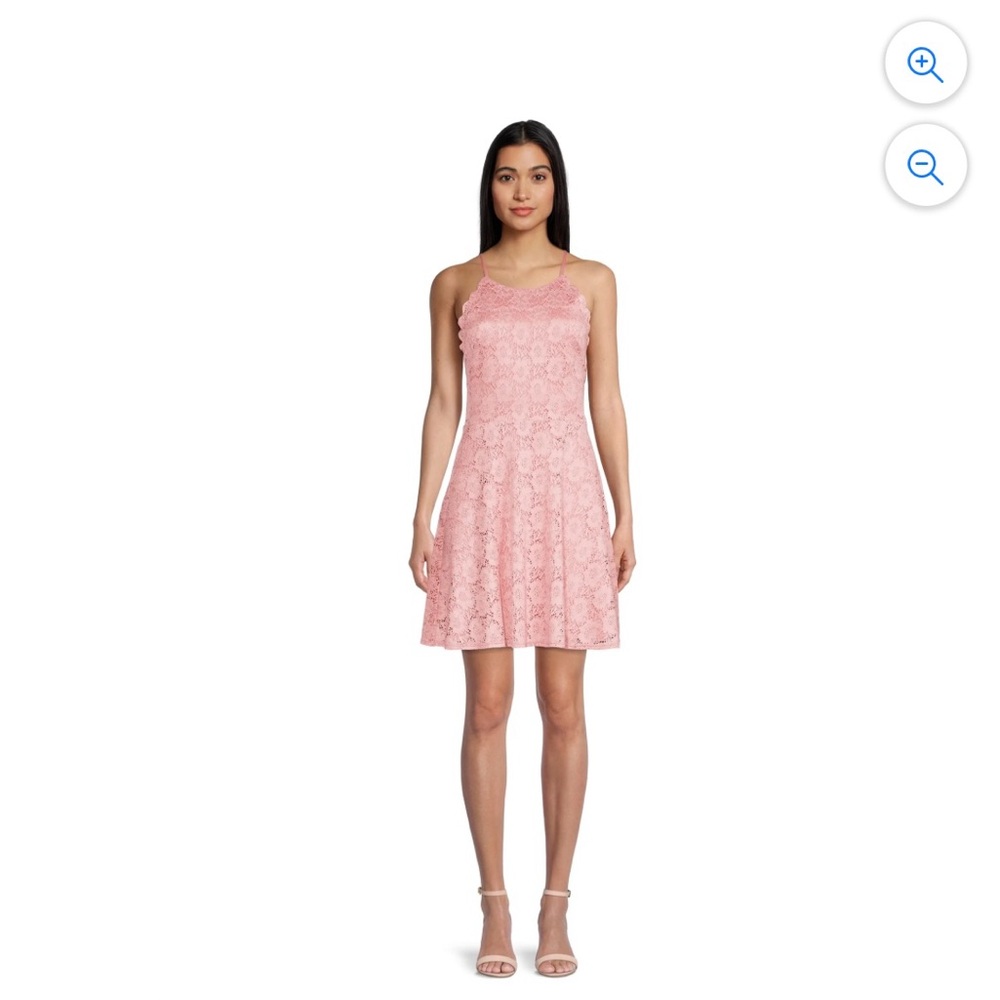 No Boundaries Juniors’ High Neck, Lace Dress. Size Large